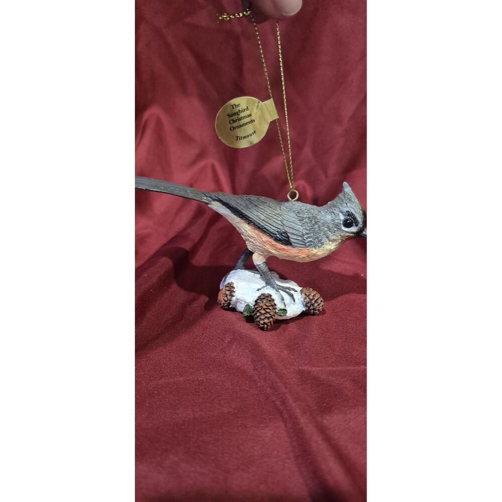 NWT Danbury Mint Tufted Titmouse Christmas Ornament Collectible Bird